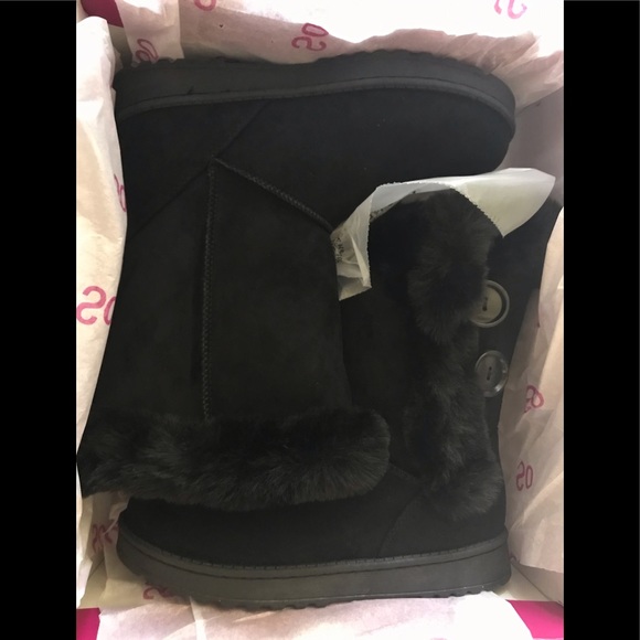 Black warm boots with faux-fur. New in Box. Size 7 - Picture 8 of 10